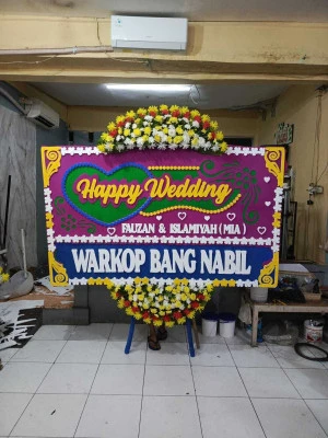 Papan Bunga di Curug Bitung