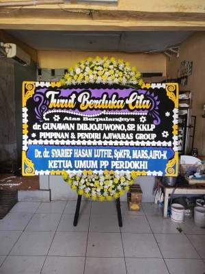 Papan Bunga di Curug Bitung